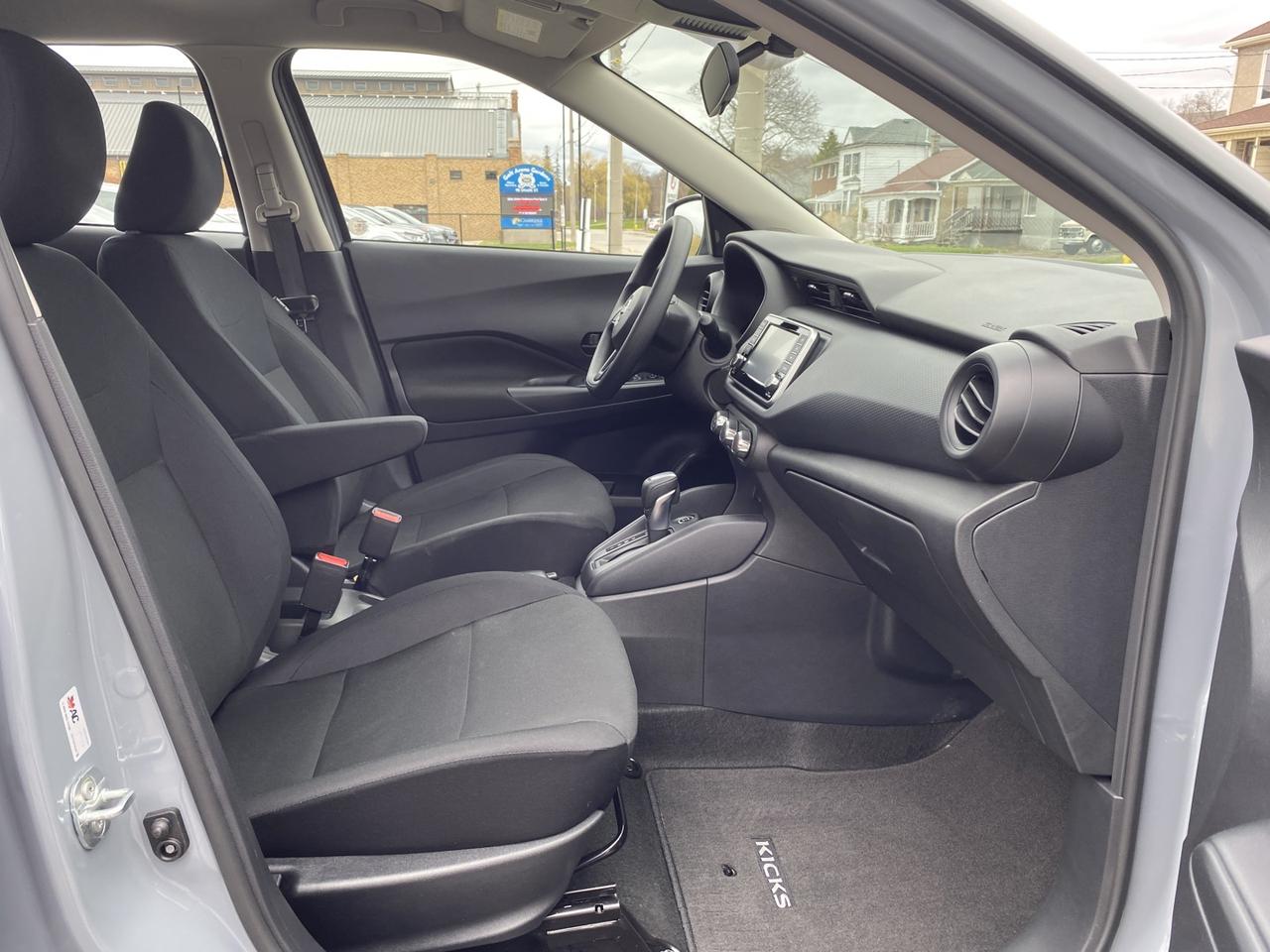 2024 Nissan Kicks S Photo