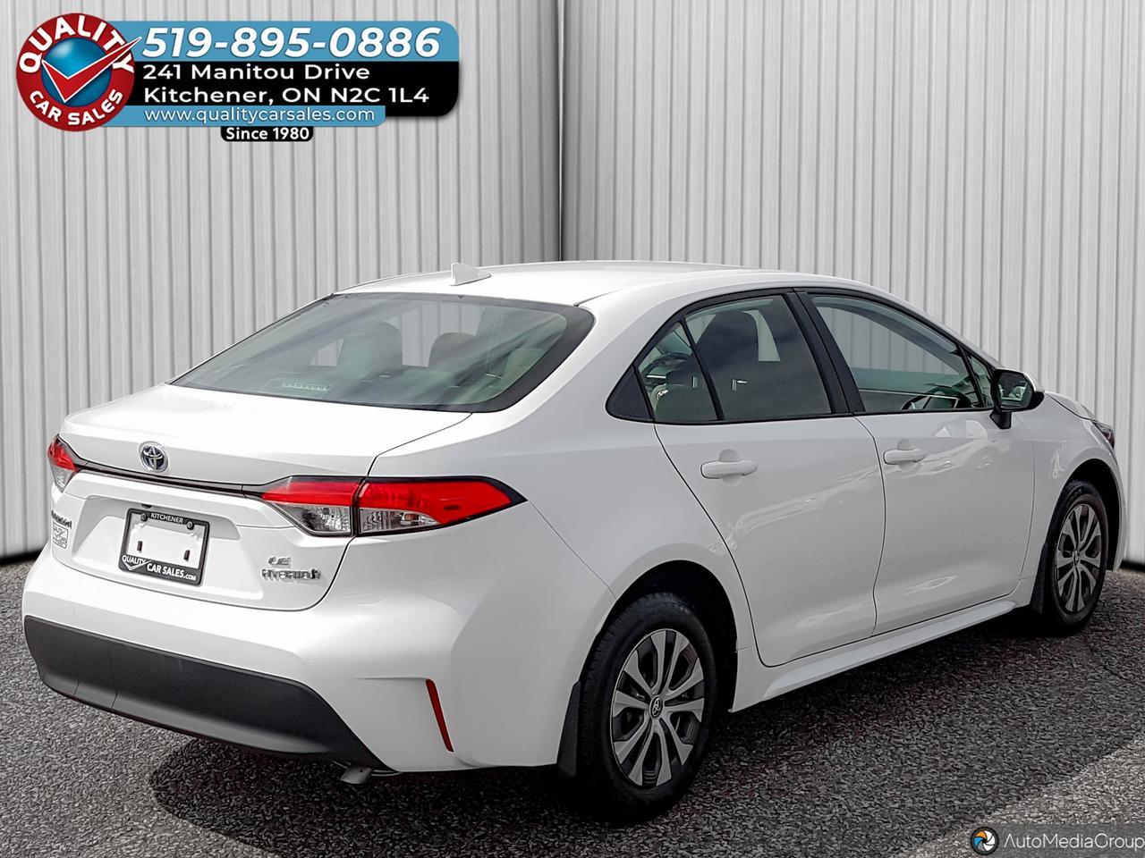 2024 Toyota Corolla LE *HYBRID* Photo