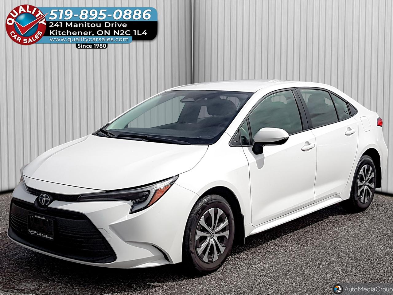 2024 Toyota Corolla LE *HYBRID* Photo