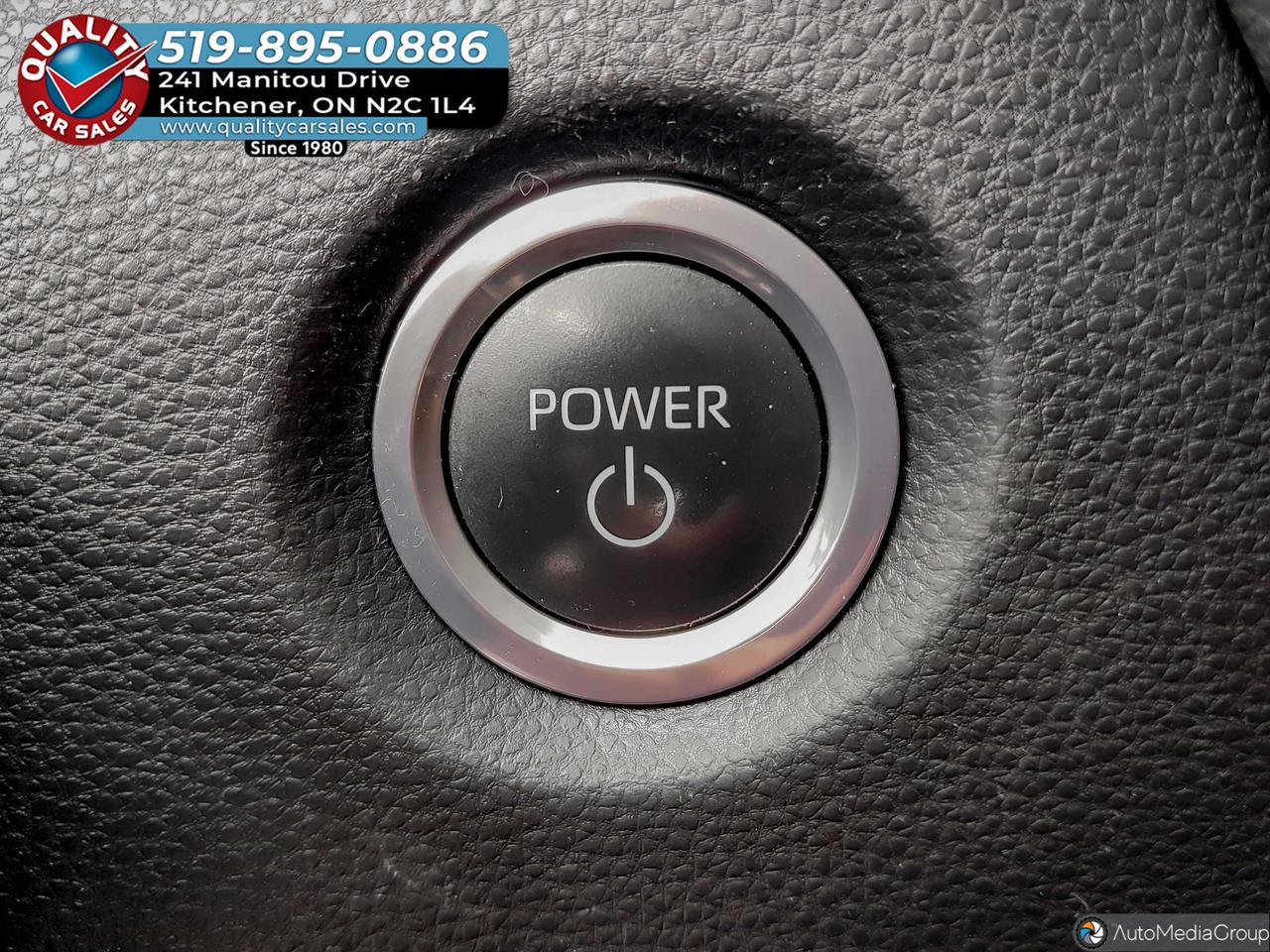 2024 Toyota Corolla LE *HYBRID* Photo