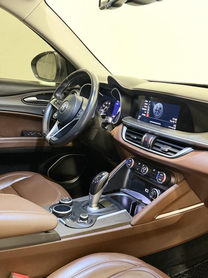 2019 Alfa Romeo Stelvio TI LUSSO Photo