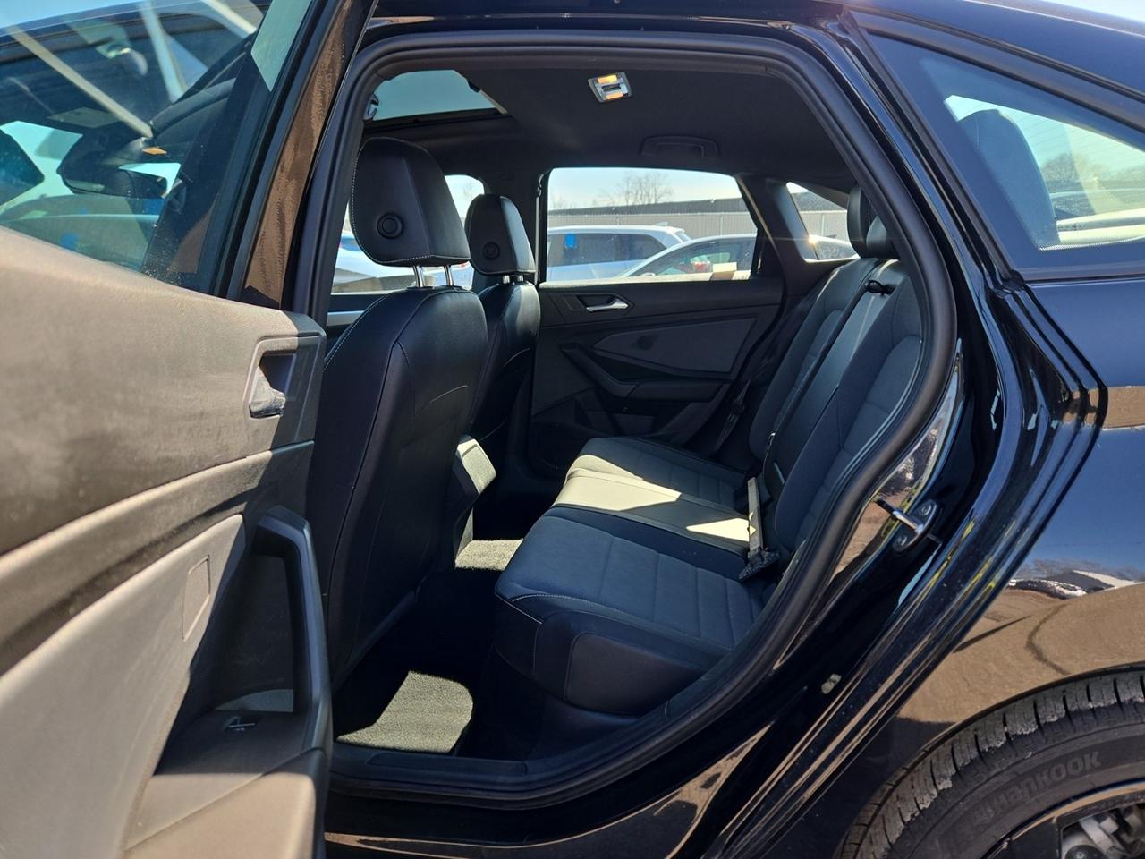 2025 Volkswagen Jetta Comfortline Sport Photo