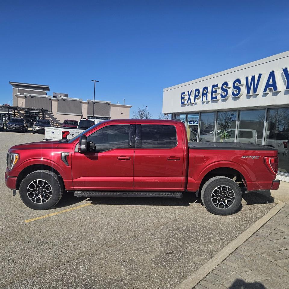 2022 Ford F-150 3.5L, SPORT, 302A, HEATED SEATS, TOW MIRRORS! Photo