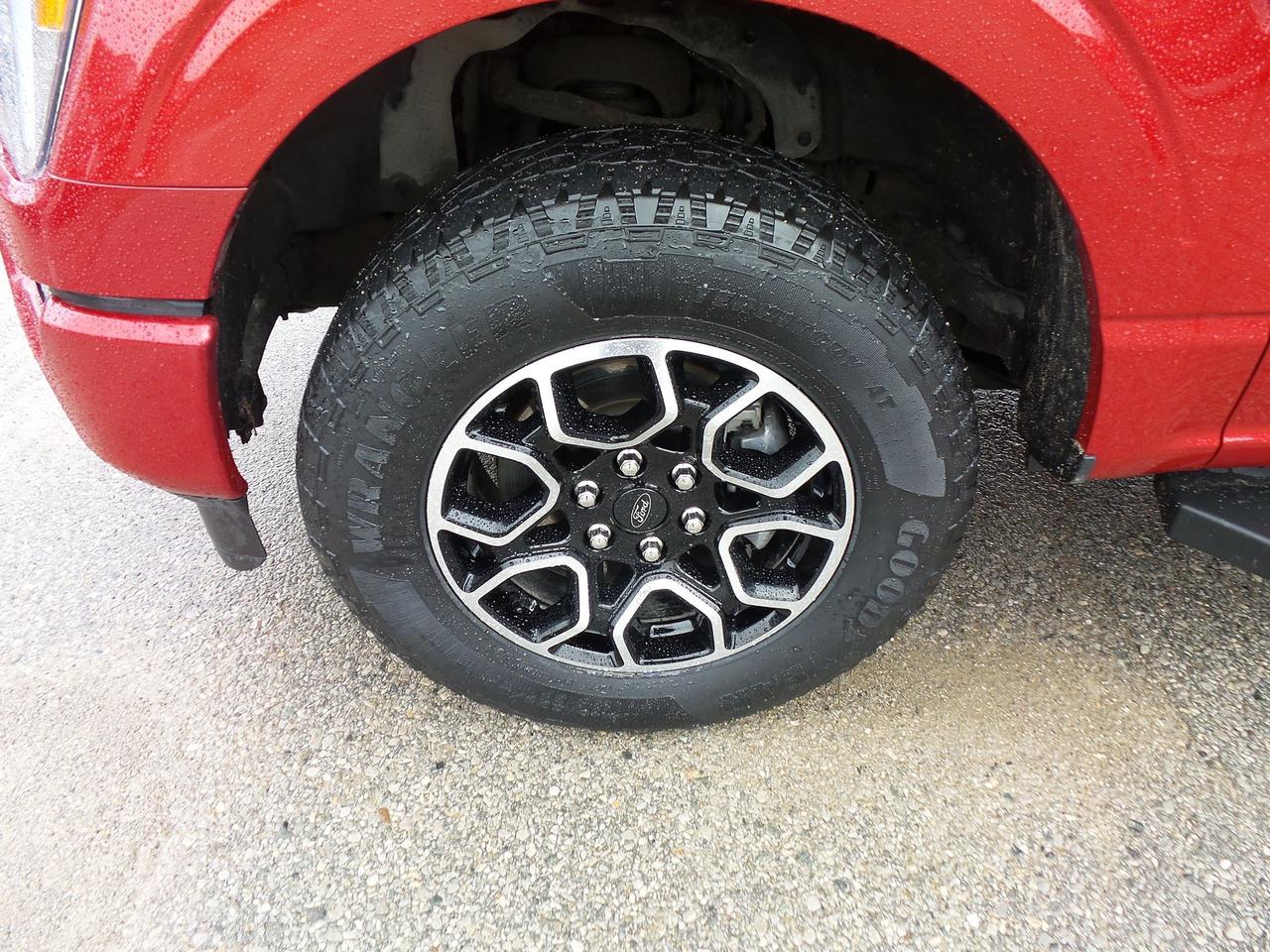 2022 Ford F-150 3.5L, SPORT, 302A, HEATED SEATS, TOW MIRRORS! Photo