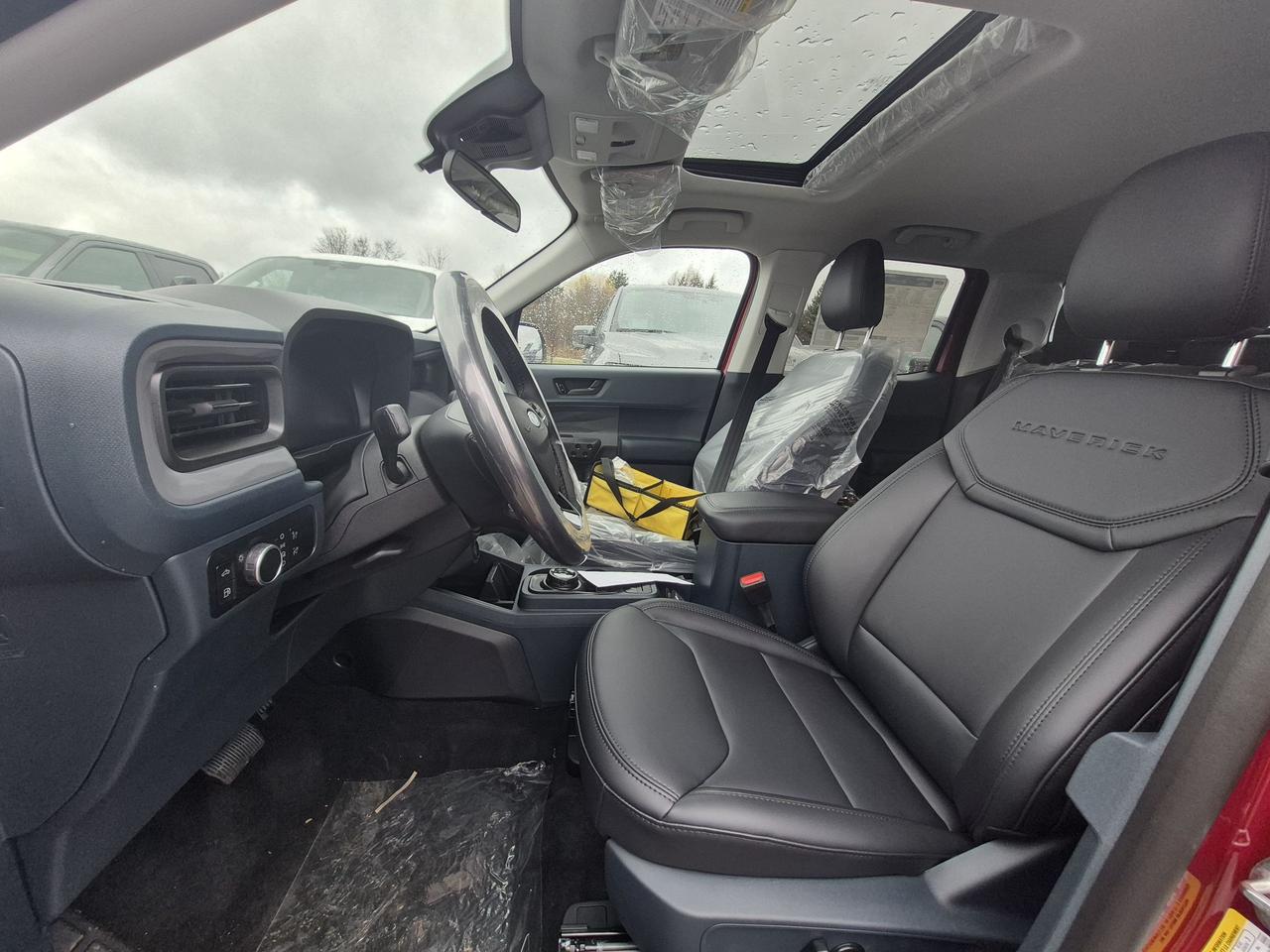2026 Ford Maverick LARIAT, MOON ROOF, 360 CAMERA, ADAPTIVE CRUISE Photo