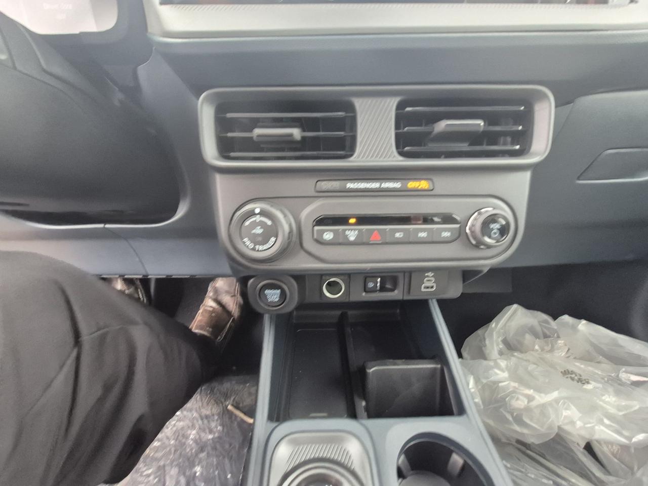 2026 Ford Maverick LARIAT, MOON ROOF, 360 CAMERA, ADAPTIVE CRUISE Photo