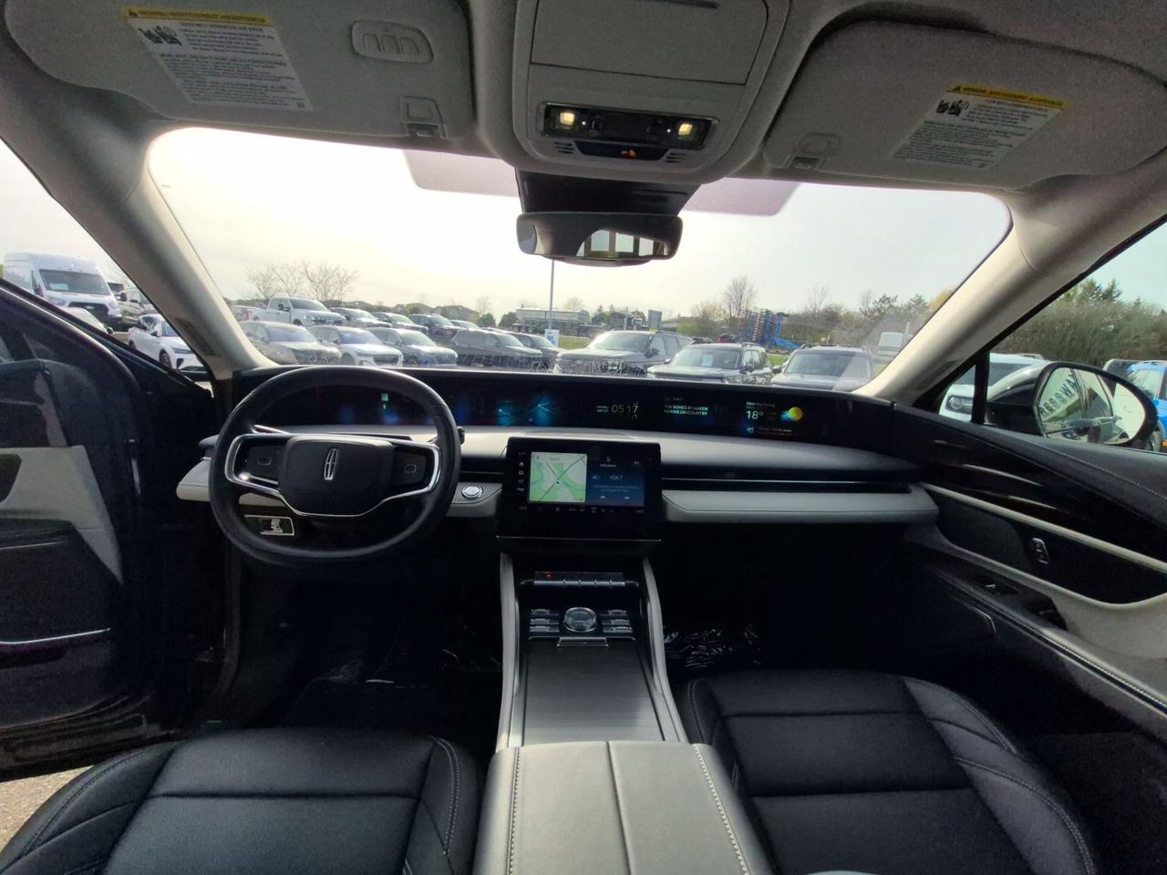 2025 Lincoln Nautilus AWD, GREAT ON GAS, 19" RIMS, NICELY EQUIPPED! Photo