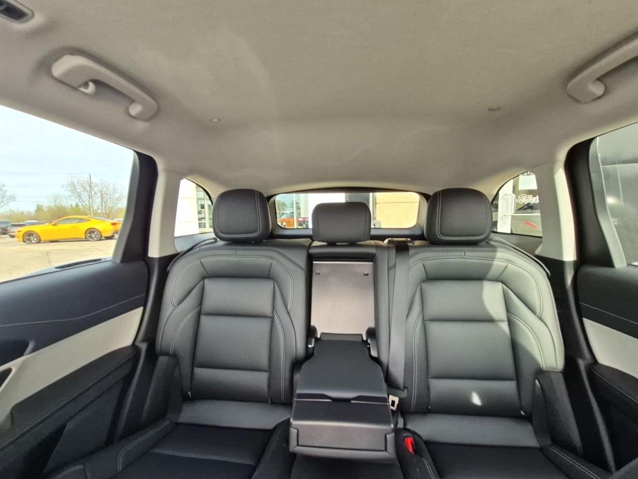 2025 Lincoln Nautilus AWD, GREAT ON GAS, 19" RIMS, NICELY EQUIPPED! Photo