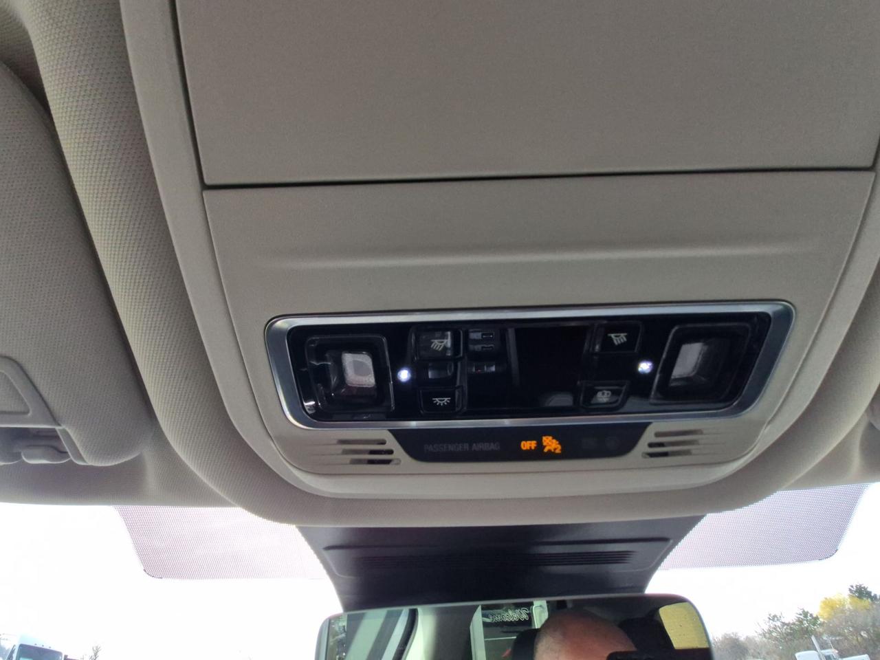 2025 Lincoln Nautilus AWD, GREAT ON GAS, 19" RIMS, NICELY EQUIPPED! Photo