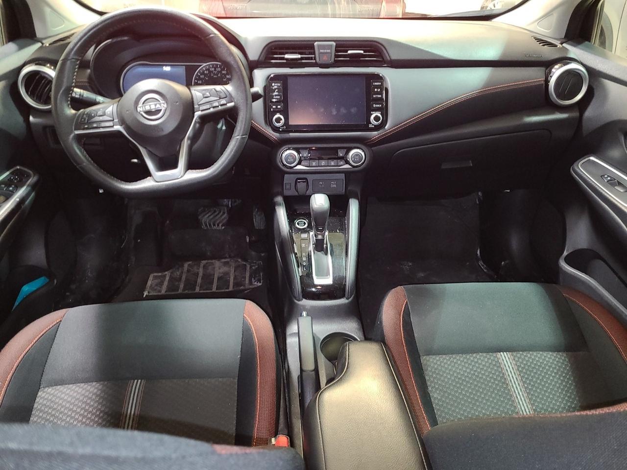 2024 Nissan Versa SR Photo