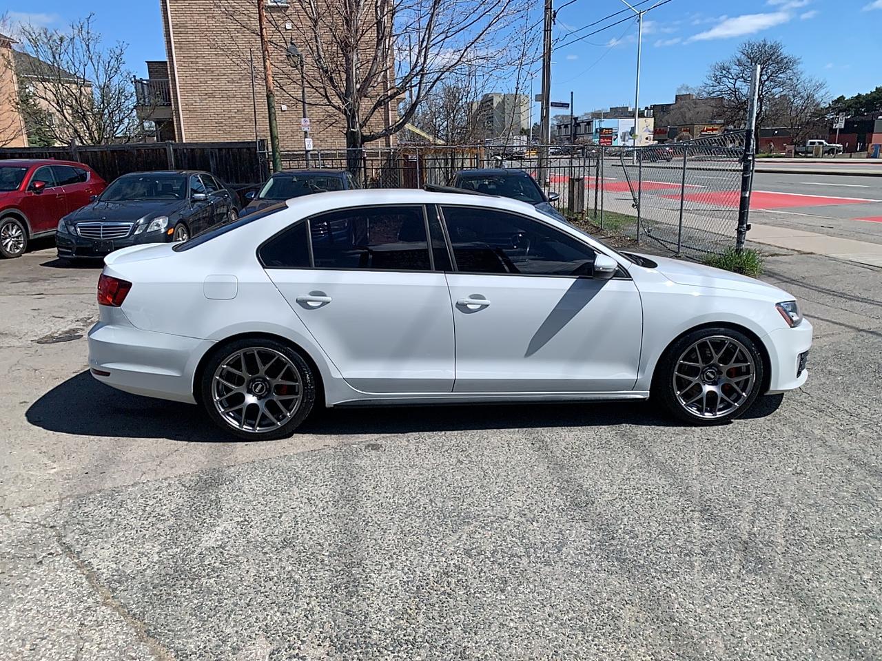 2015 Volkswagen Jetta GLI / ONE OWNER / NO ACCIDENT/ MINT CONDITION / AC Photo