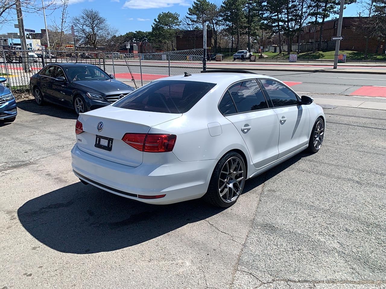 2015 Volkswagen Jetta GLI / ONE OWNER / NO ACCIDENT/ MINT CONDITION / AC Photo