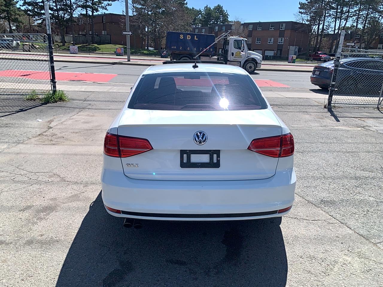2015 Volkswagen Jetta GLI / ONE OWNER / NO ACCIDENT/ MINT CONDITION / AC Photo