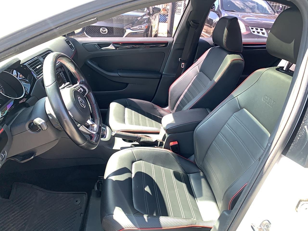 2015 Volkswagen Jetta GLI / ONE OWNER / NO ACCIDENT/ MINT CONDITION / AC Photo