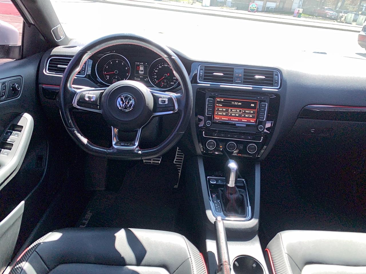 2015 Volkswagen Jetta GLI / ONE OWNER / NO ACCIDENT/ MINT CONDITION / AC Photo