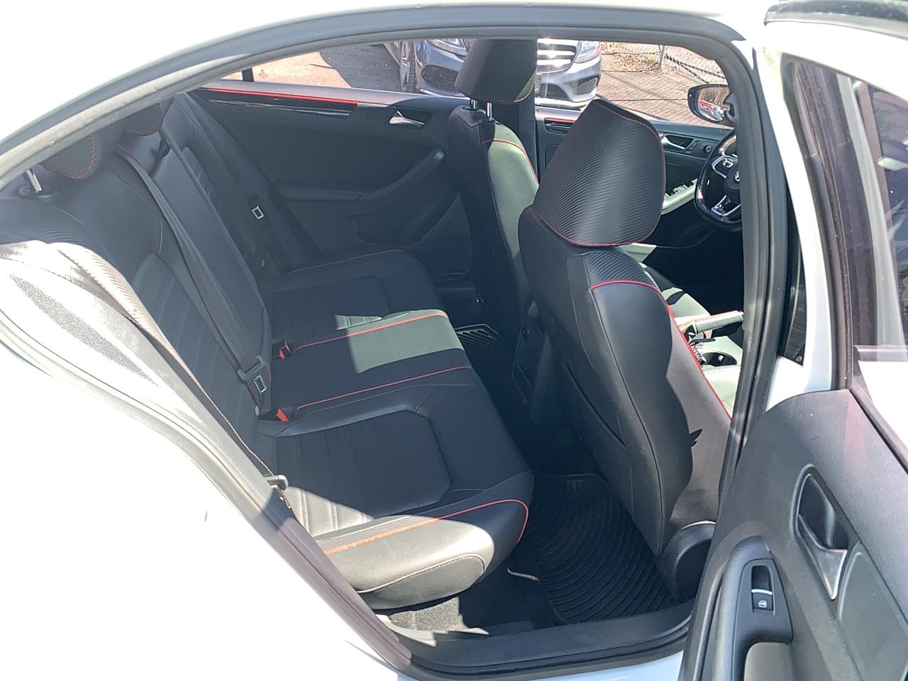 2015 Volkswagen Jetta GLI / ONE OWNER / NO ACCIDENT/ MINT CONDITION / AC Photo