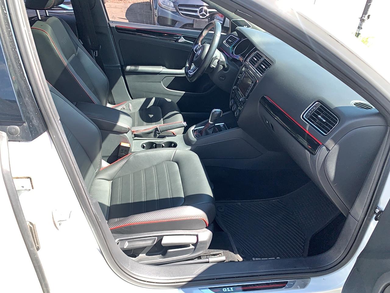 2015 Volkswagen Jetta GLI / ONE OWNER / NO ACCIDENT/ MINT CONDITION / AC Photo