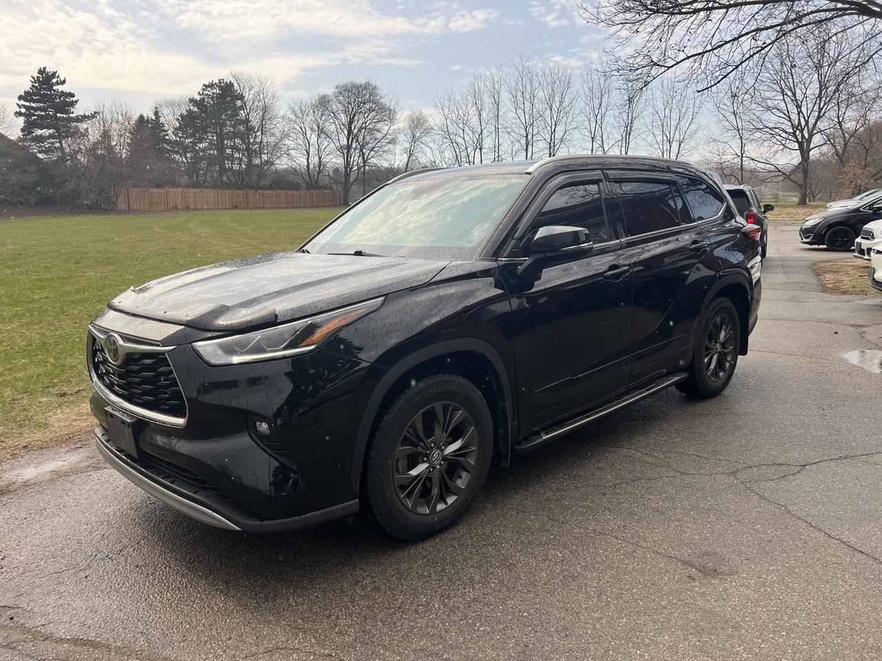 Used 2021 Toyota Highlander Platinum AWD V6 for sale in Burlington, ON