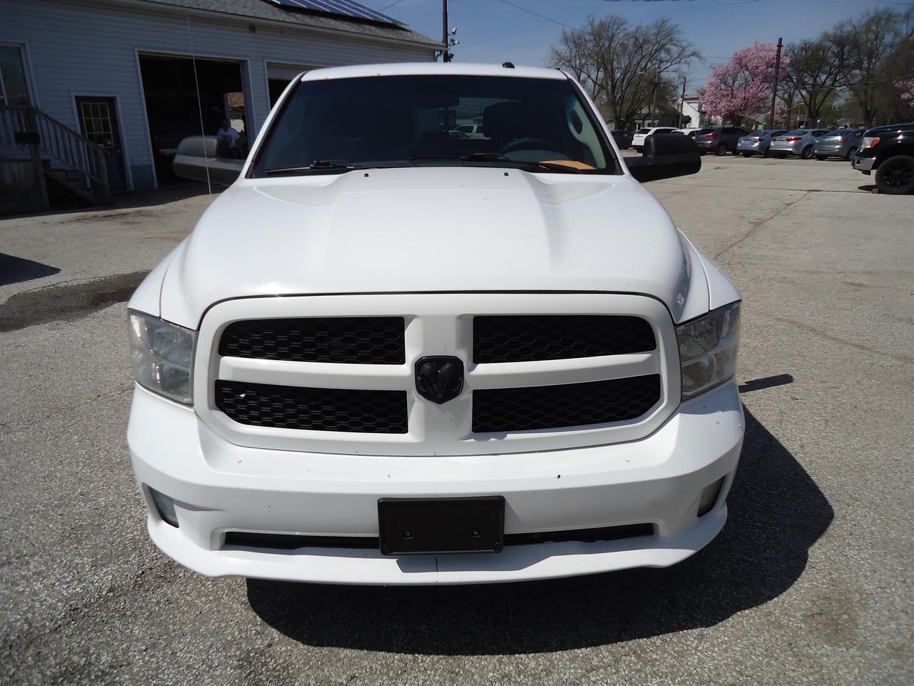 2017 RAM 1500 4WD Crew Cab 140.5" Express *Ltd Avail* Photo