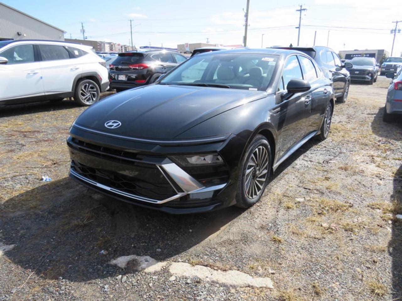 Large Cars, Preferred-Trend FWD, 6-Speed Automatic w/OD, Gas/Electric I-4 2.0 L/122
