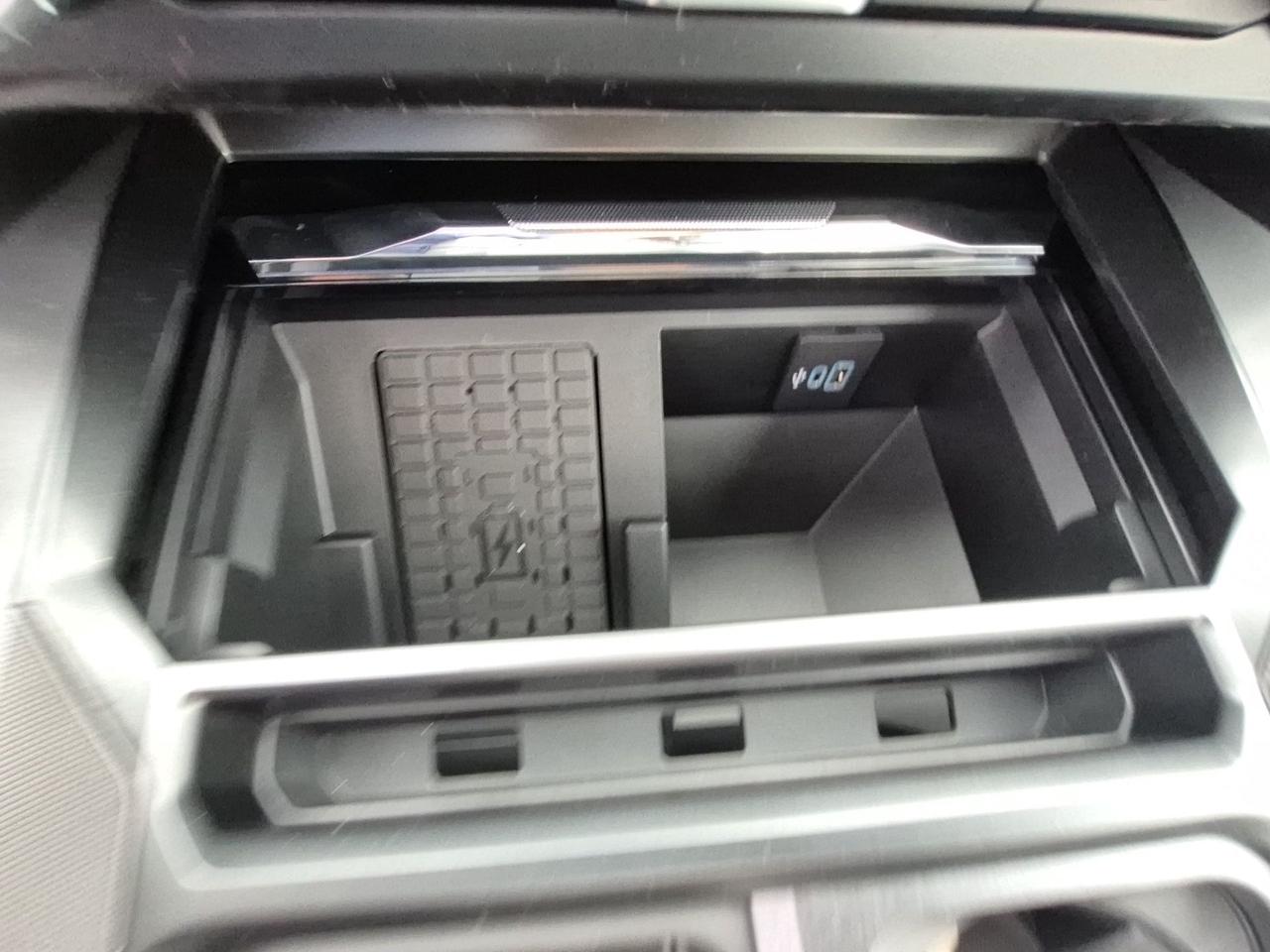 2026 Ford F-250 Super Duty SRW LARIAT 4WD CREW CAB 6.75' BOX Photo