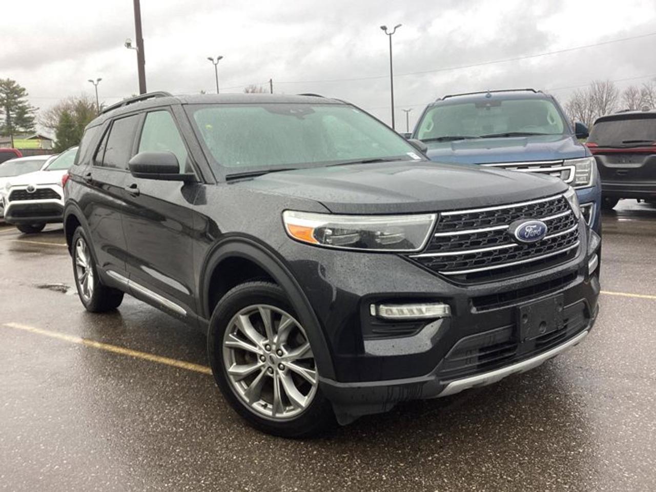 2020 Ford Explorer XLT 4WD | Leather Seats | Panoramic Sunroof Photo3