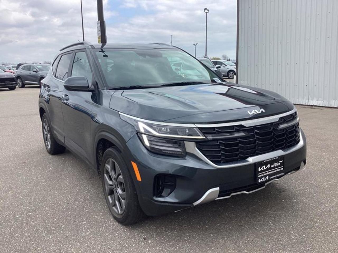 2024 Kia Seltos EX FWD | No Accidents | Leather Seats | Heated Steering Wheel Photo