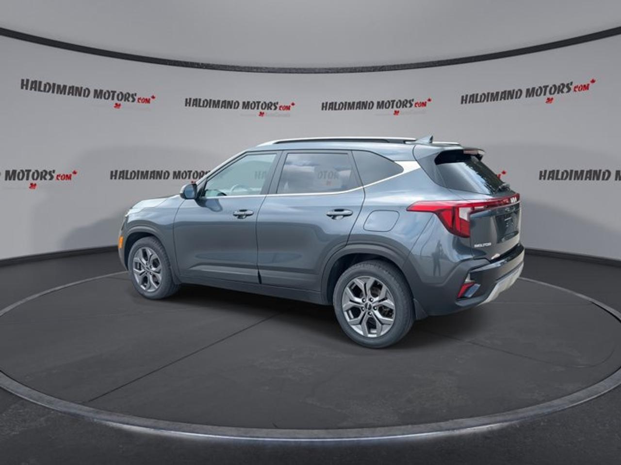 2024 Kia Seltos EX FWD | No Accidents | Leather Seats | Heated Steering Wheel Photo