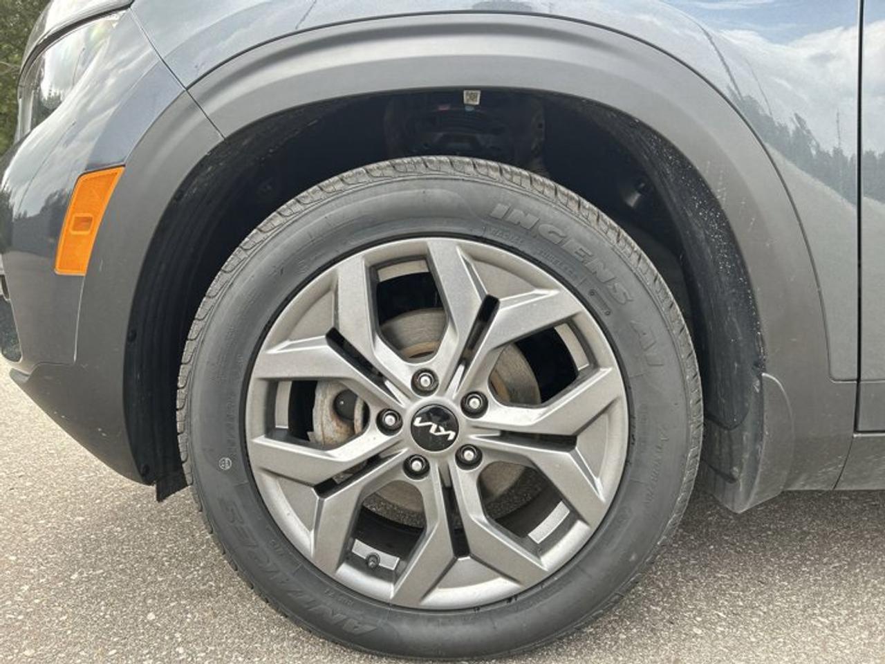 2024 Kia Seltos EX FWD | No Accidents | Leather Seats | Heated Steering Wheel Photo