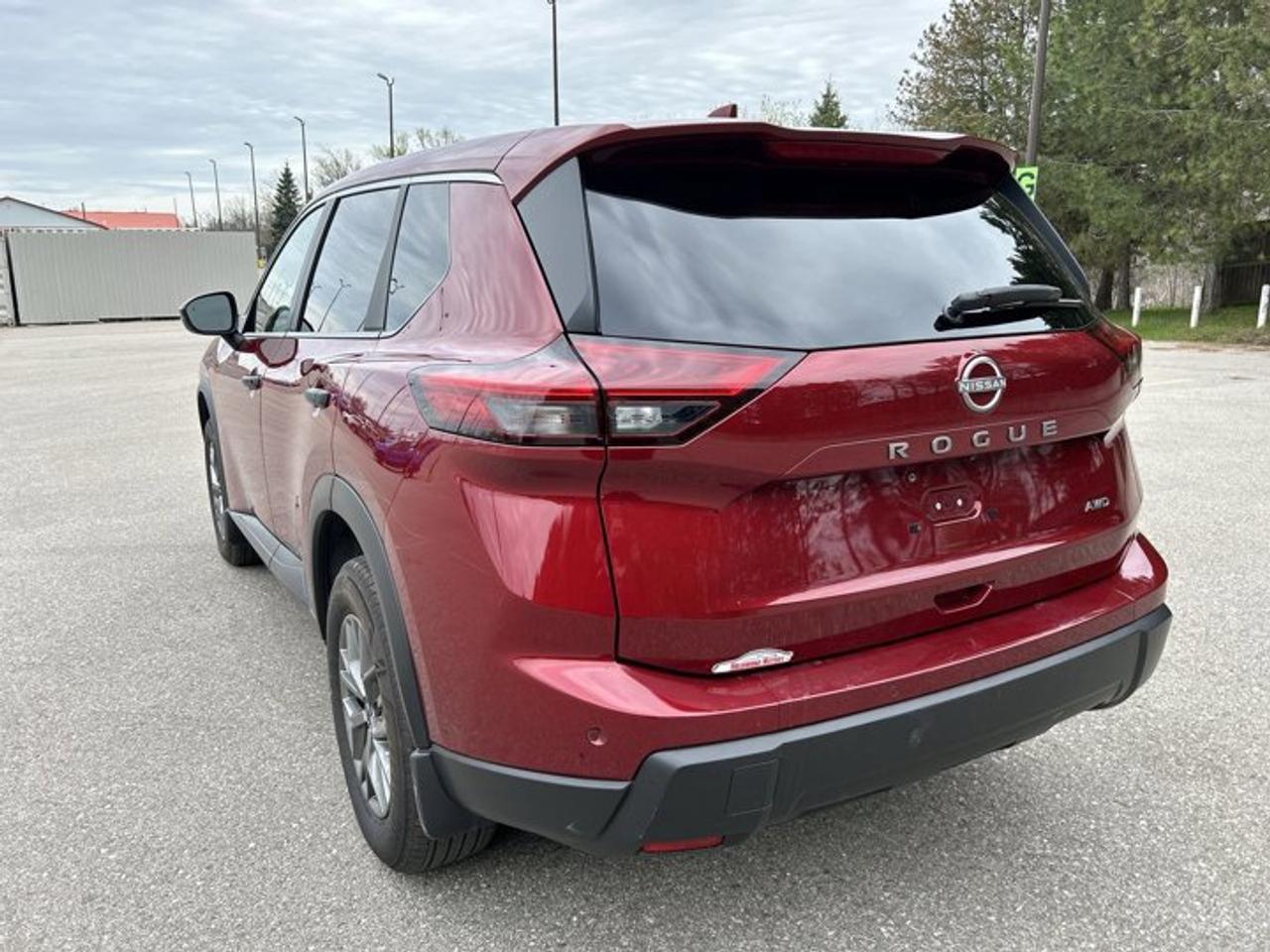 2024 Nissan Rogue S AWD | No accidents | Heated Steering Wheel Photo