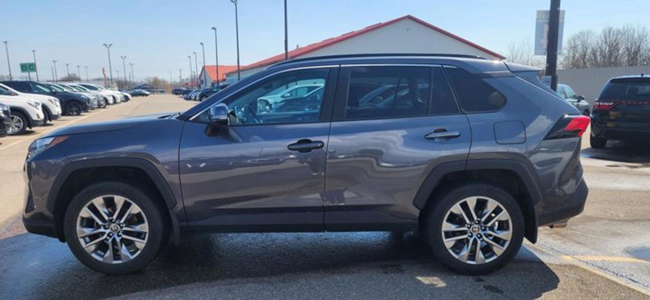 2022 Toyota RAV4 XLE AWD | One Owner | No Accidents | Leather Seats | Heated Steering Wheel Photo