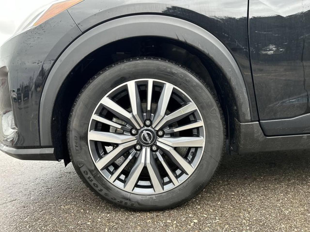 2025 Nissan Kicks Play SV FWD | No Accidents | Heated Steering Wheel Photo