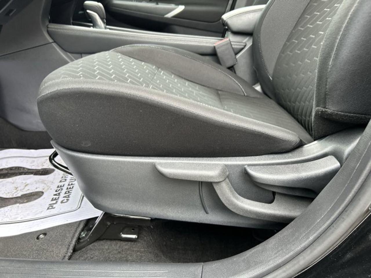 2025 Nissan Kicks Play SV FWD | No Accidents | Heated Steering Wheel Photo