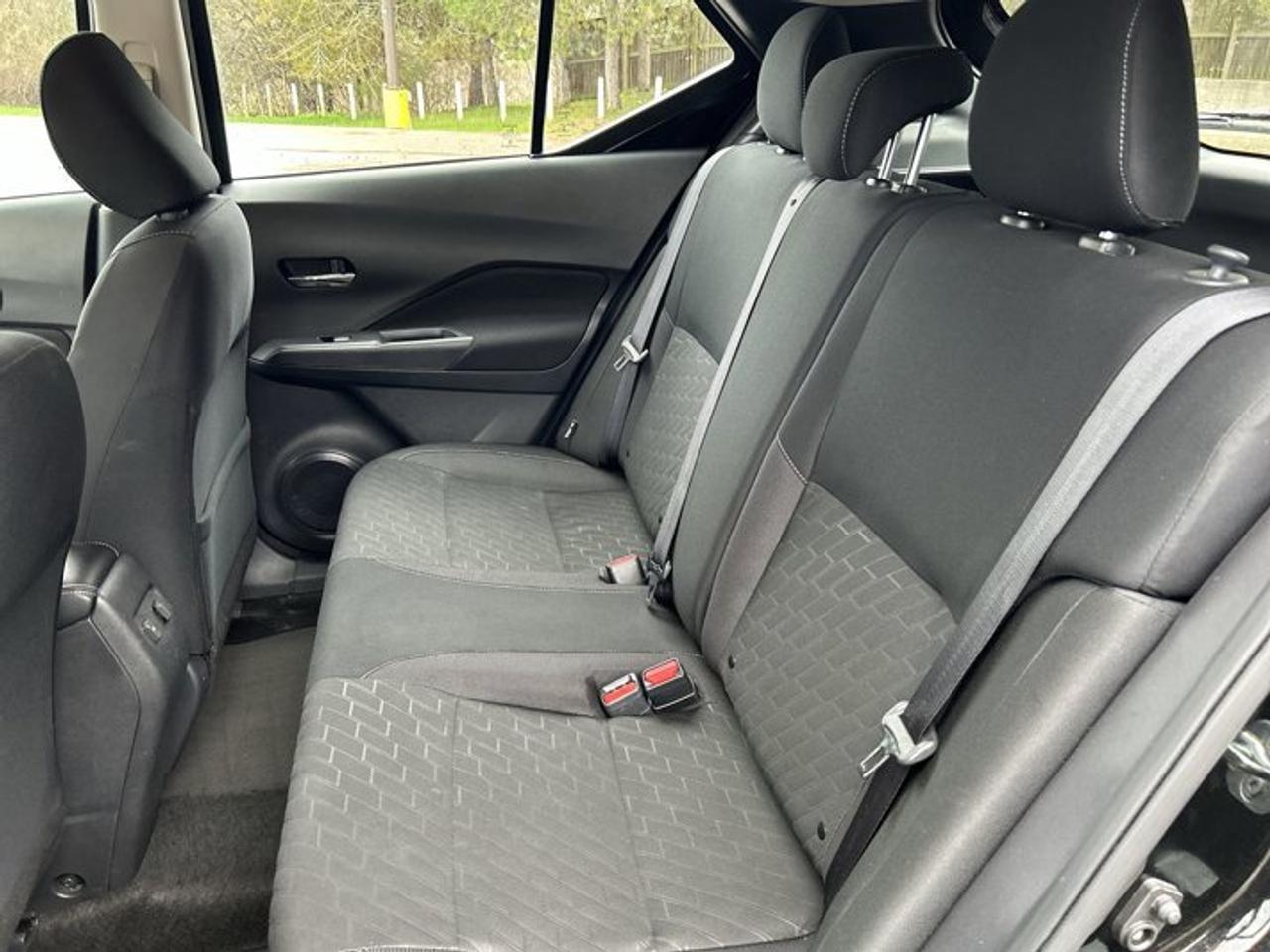 2025 Nissan Kicks Play SV FWD | No Accidents | Heated Steering Wheel Photo