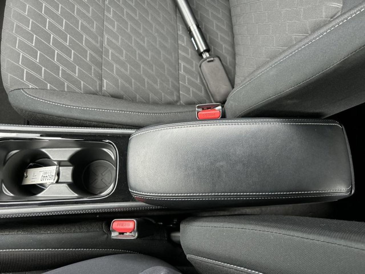 2025 Nissan Kicks Play SV FWD | No Accidents | Heated Steering Wheel Photo