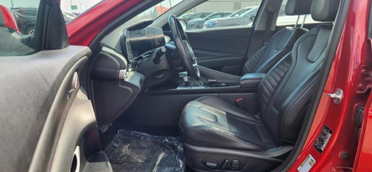 2022 Hyundai Elantra Ultimate | No Accidents | Leather Seats | Heated Steering Wheel Photo2