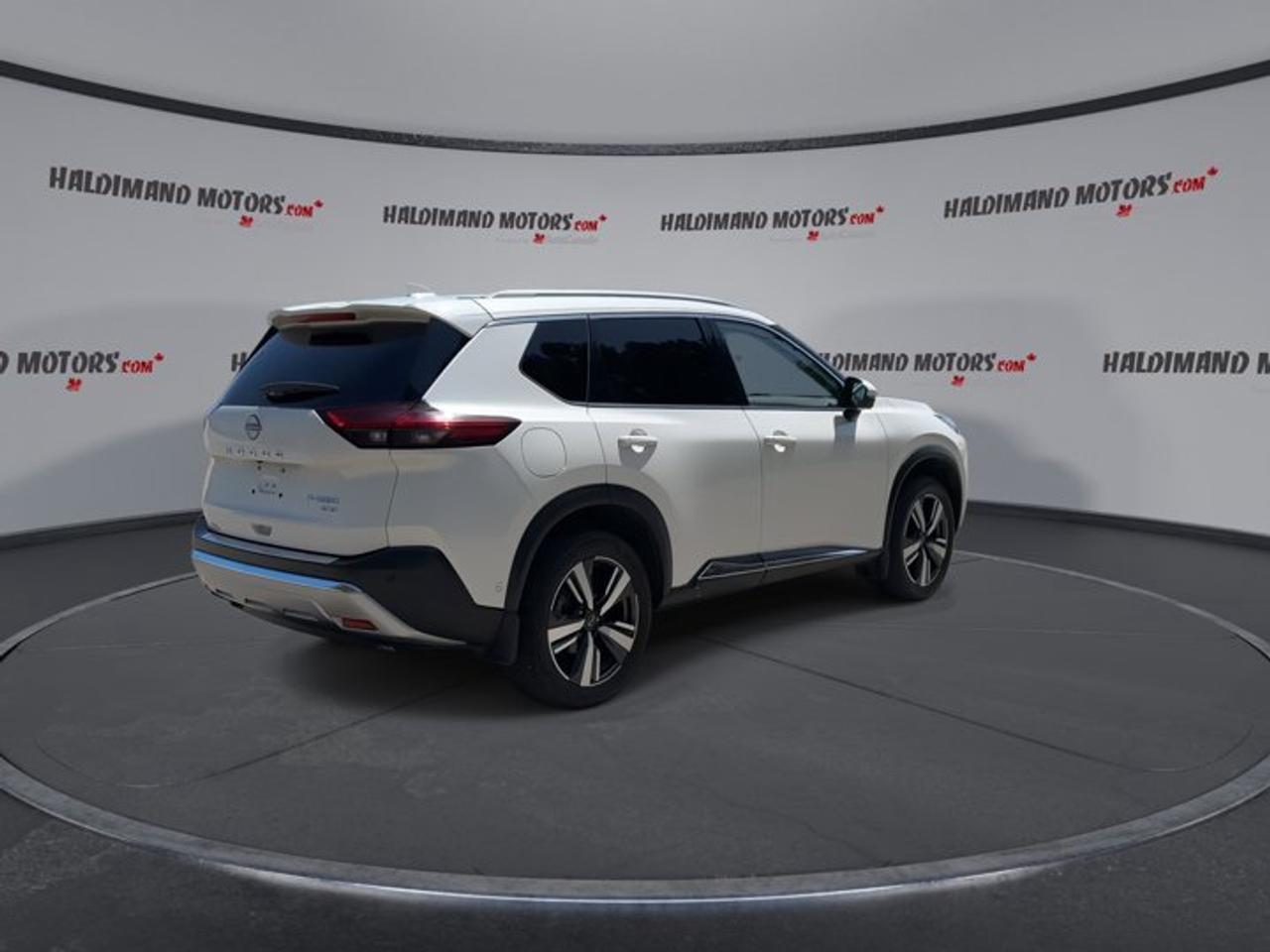 2023 Nissan Rogue Platinum AWD | No Accidents Photo