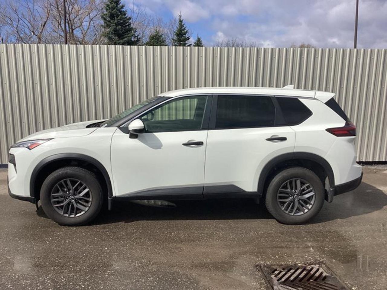 2024 Nissan Rogue S AWD | Heated Steering Wheel Photo