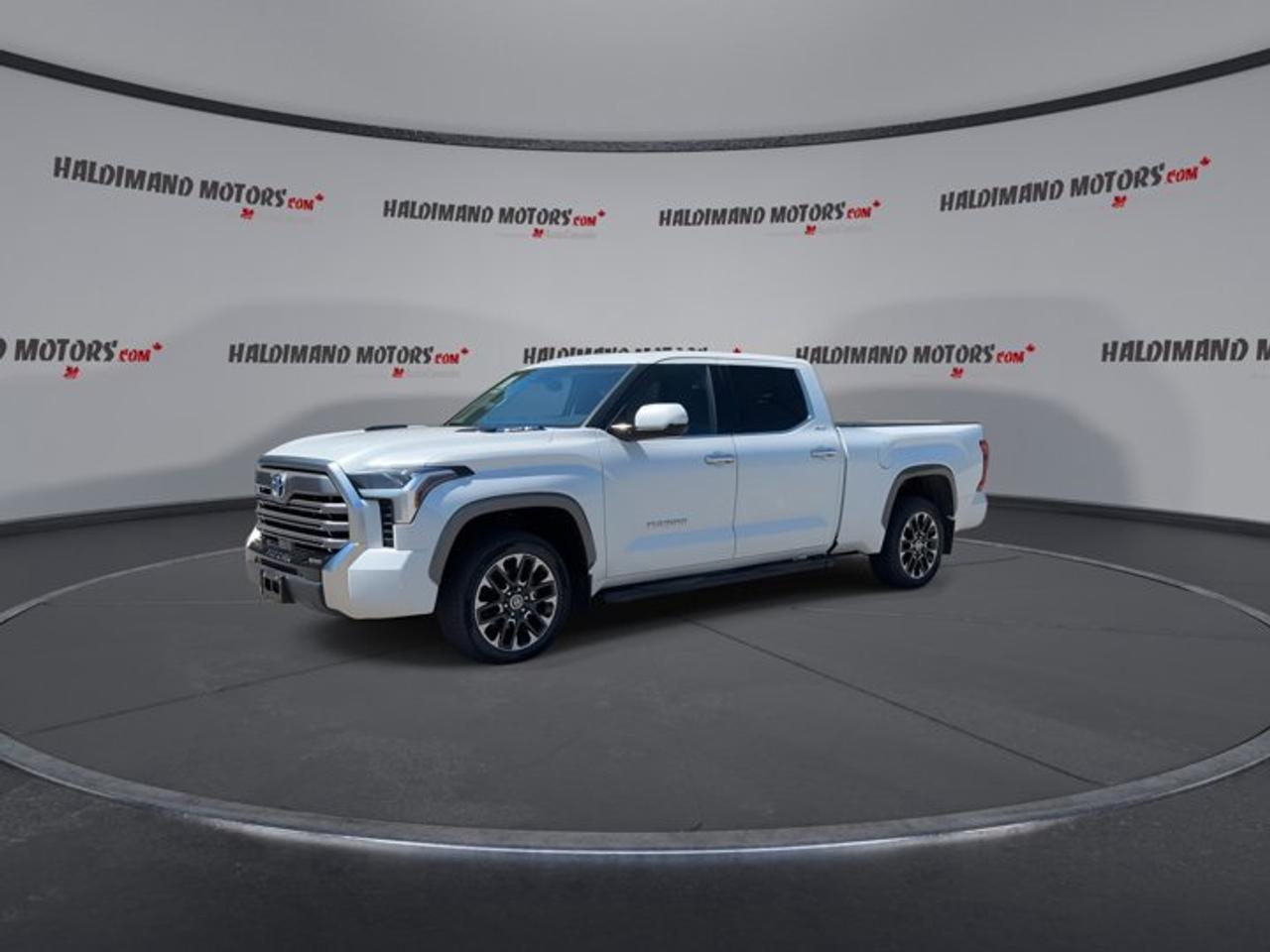 2023 Toyota Tundra Limited Crewmax 4x4 Hybrid | No Accidents | Ventilated Front Seats Photo