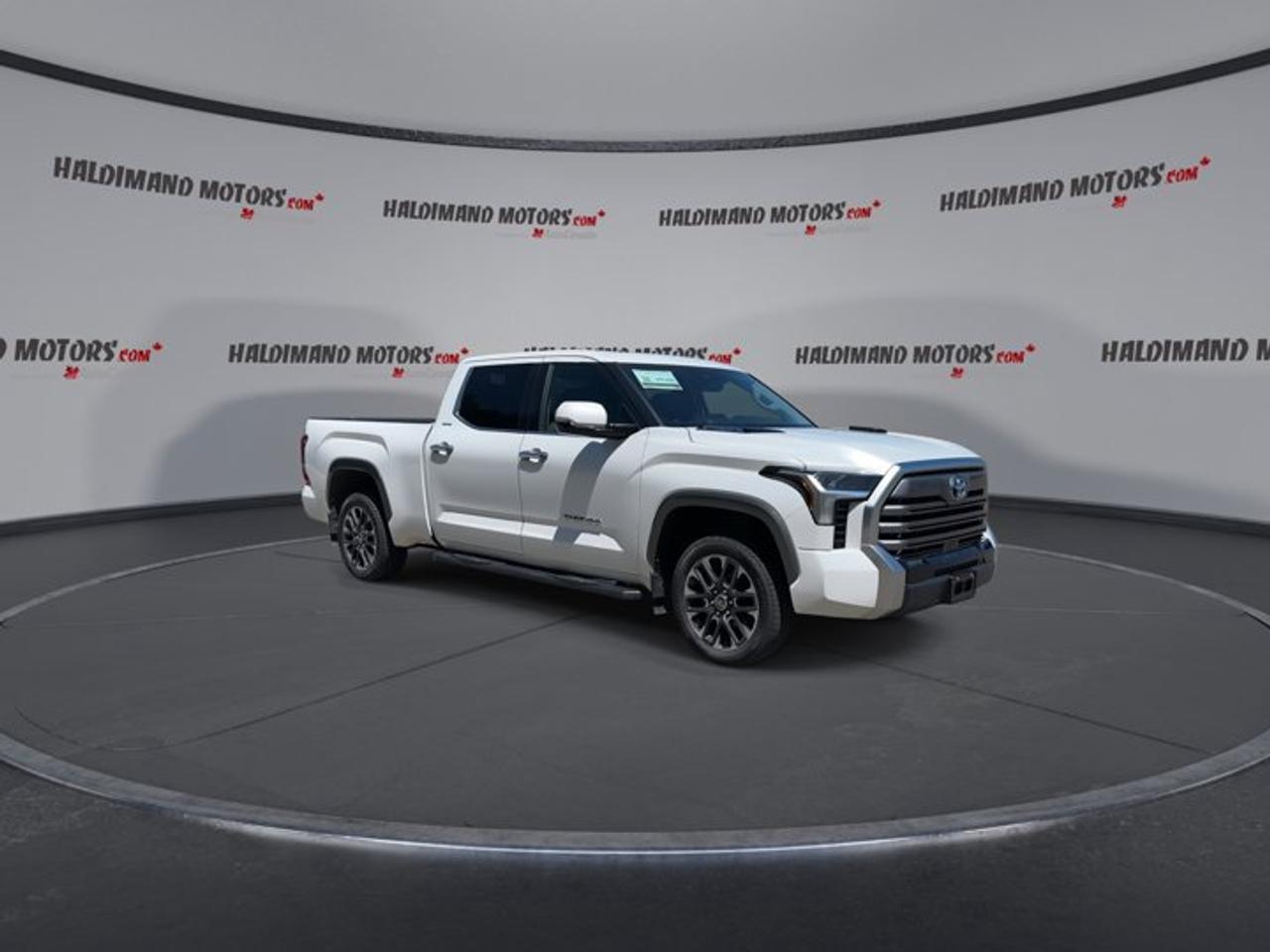 2023 Toyota Tundra Limited Crewmax 4x4 Hybrid | No Accidents | Ventilated Front Seats Photo