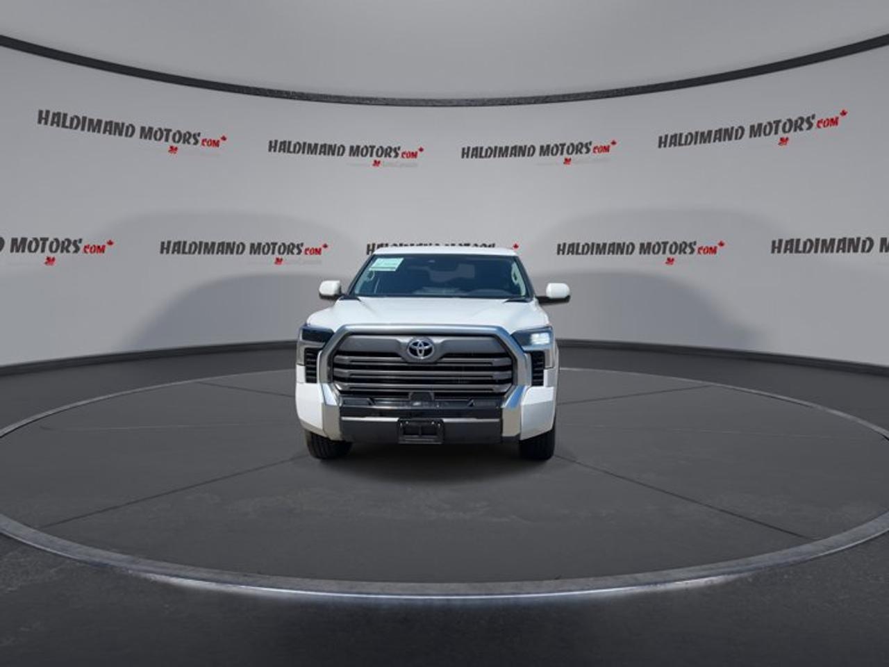 2023 Toyota Tundra Limited Crewmax 4x4 Hybrid | No Accidents | Ventilated Front Seats Photo2