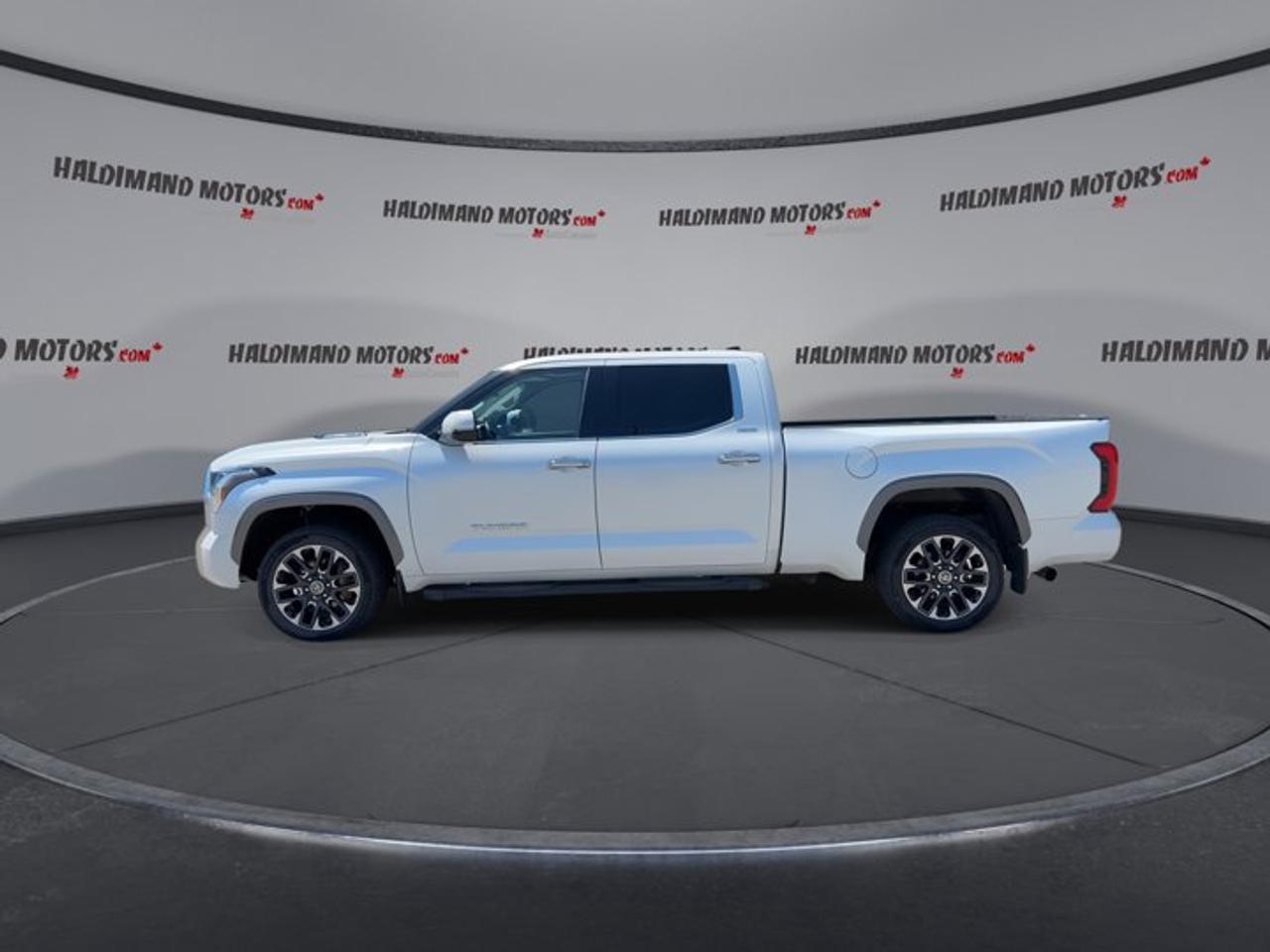2023 Toyota Tundra Limited Crewmax 4x4 Hybrid | No Accidents | Ventilated Front Seats Photo