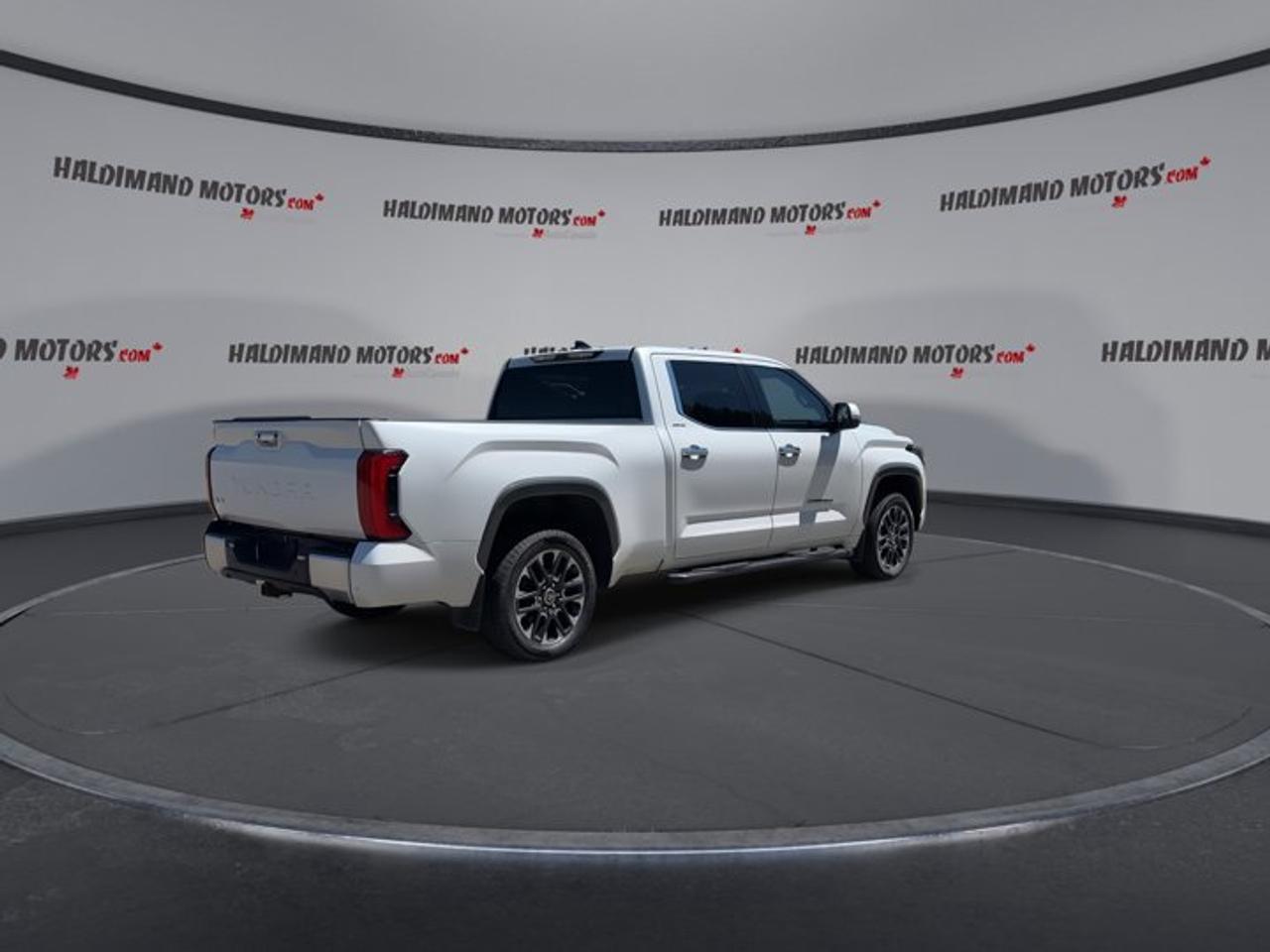 2023 Toyota Tundra Limited Crewmax 4x4 Hybrid | No Accidents | Ventilated Front Seats Photo