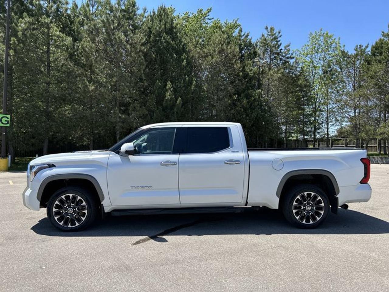 2023 Toyota Tundra Limited Crewmax 4x4 Hybrid | No Accidents | Ventilated Front Seats Photo