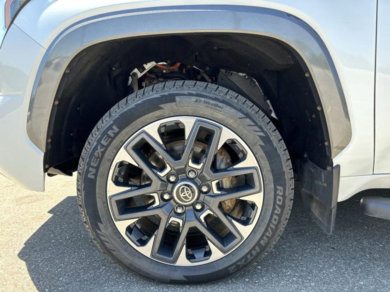 2023 Toyota Tundra Limited Crewmax 4x4 Hybrid | No Accidents | Ventilated Front Seats Photo