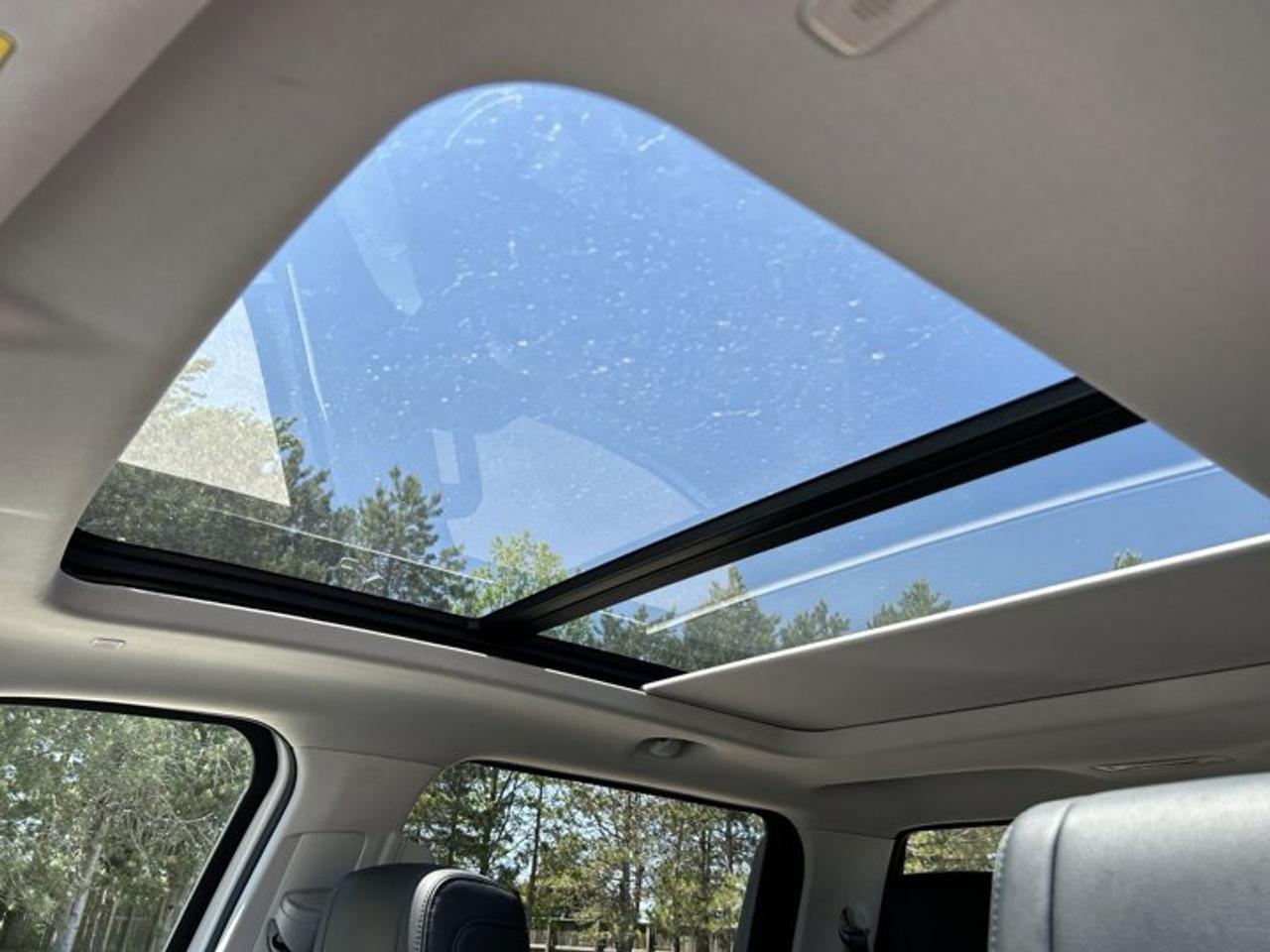 2023 Toyota Tundra Limited Crewmax 4x4 Hybrid | No Accidents | Ventilated Front Seats Photo