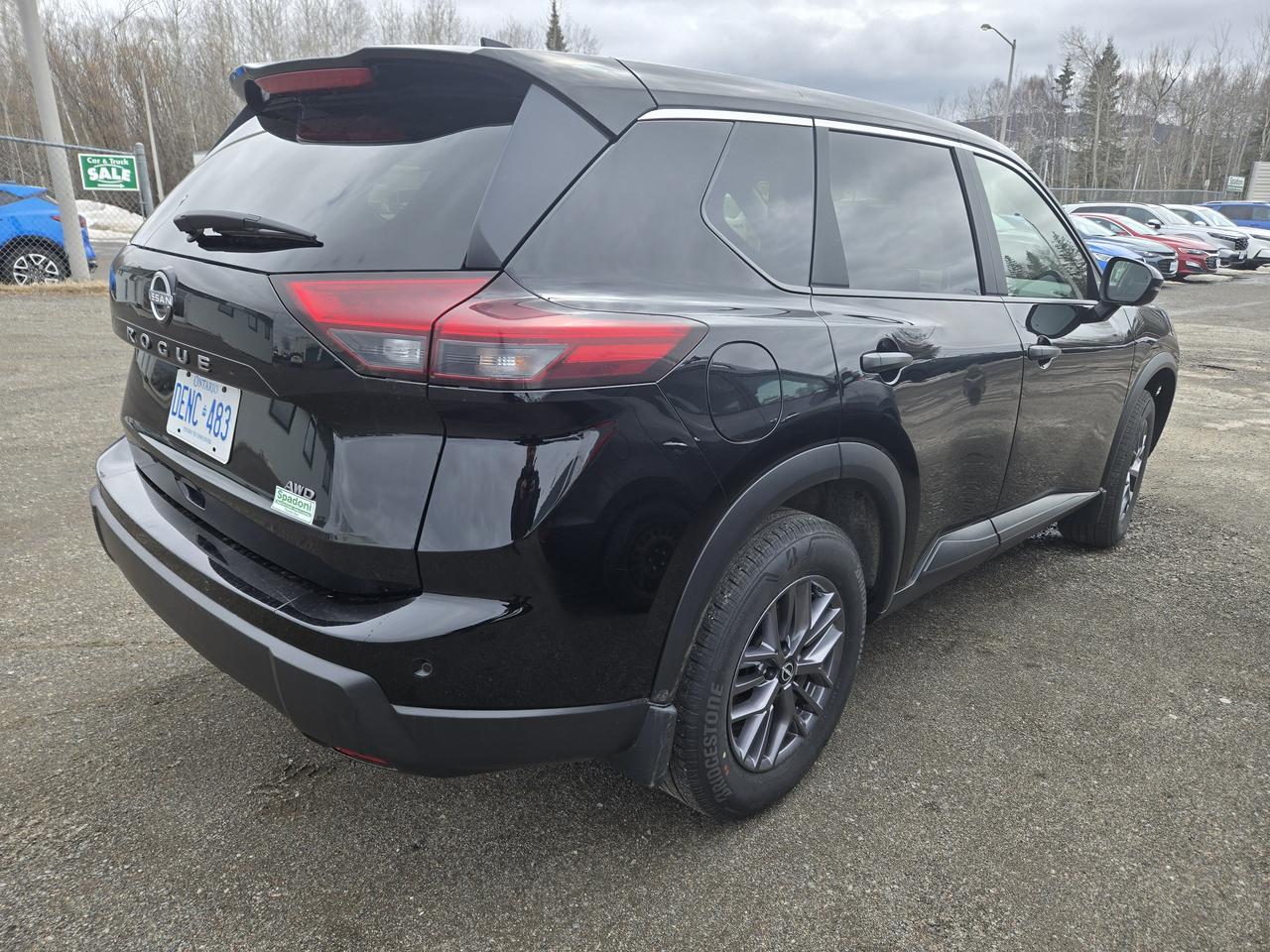 2025 Nissan Rogue S Photo3