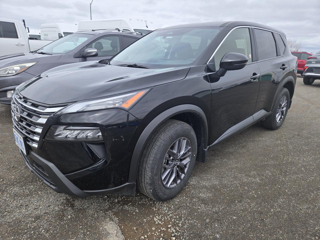 2025 Nissan Rogue S Photo0