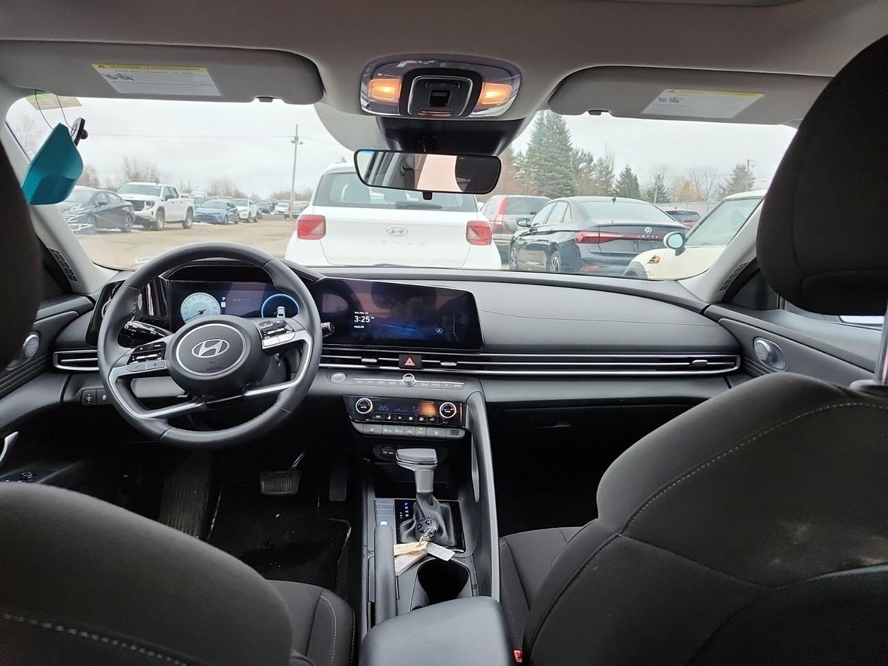 2025 Hyundai Elantra Preferred Photo