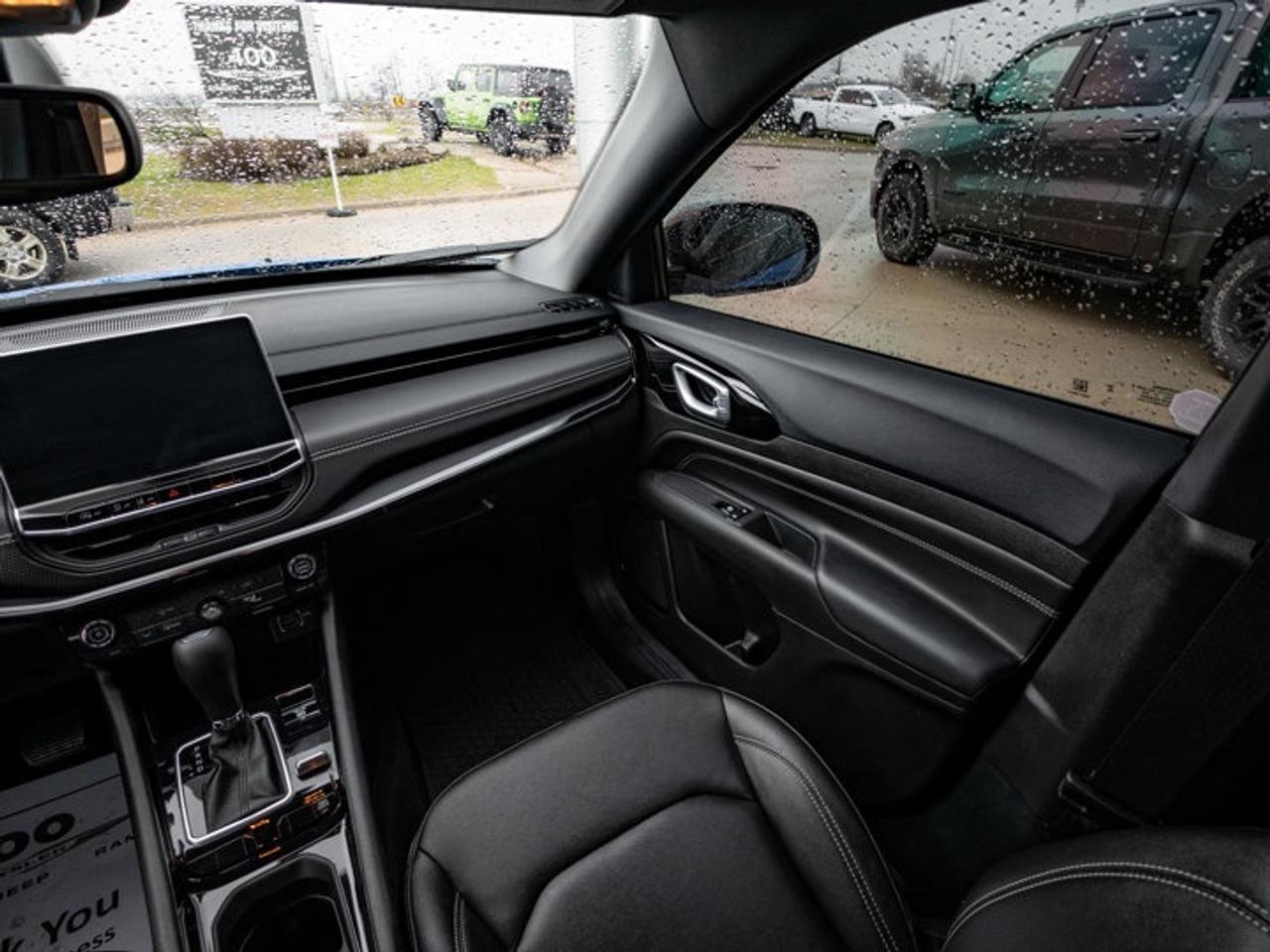 2024 Jeep Compass Altitude Photo